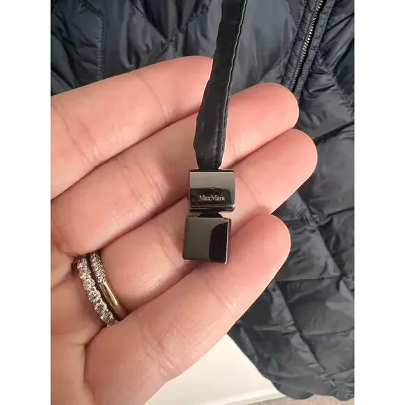 MaxMara The Cube Oversized Tremaine Padded Quilted Hooded Cape Women's O/S - Picture 6 of 12